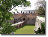 Zitadelle Petersberg in Erfurt kann gut zu Fu von der Erfurter Ferienwohnung Erfurt Mary-Land erreicht werden.